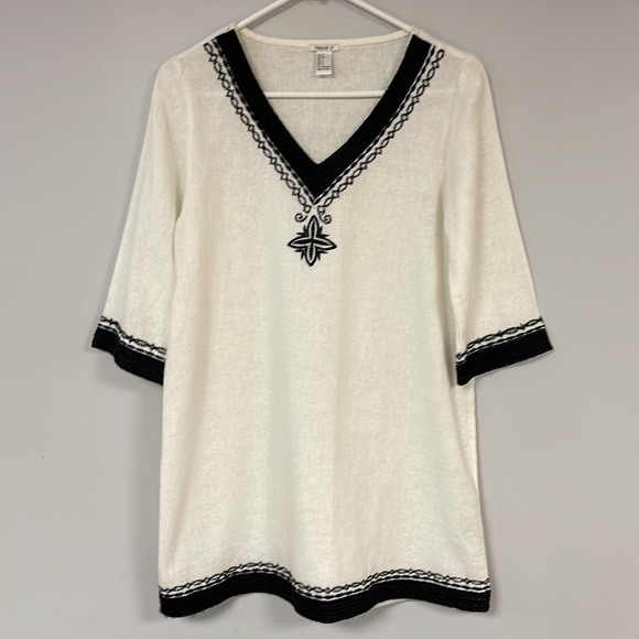 Forever 21 • tunic Blouse • Embroidered • White & Black, S - Picture 1 of 8